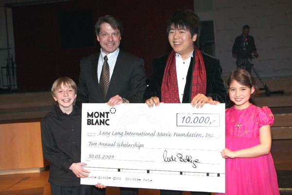  Montblanc        ,   